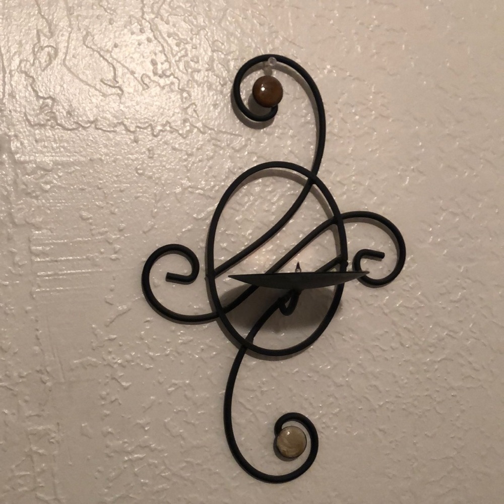 Candle holder